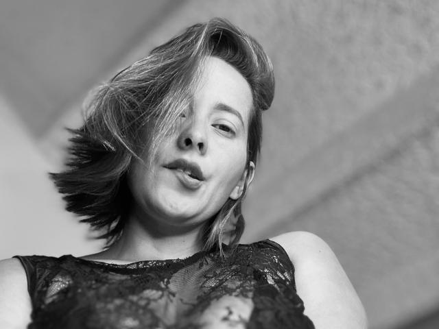 SaritaVelez - Live porn &amp; sex cam - 24317873