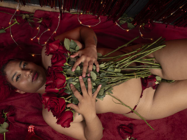 NoeliaVictoria - Live porn &amp; sex cam - 24318521