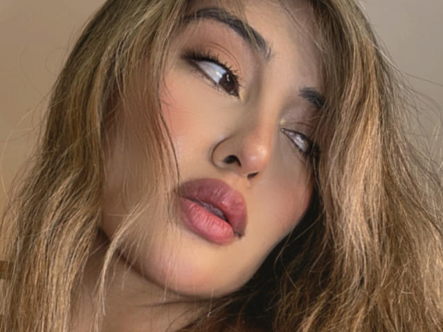 MaeCollins - 라이브 포르노 &amp; 섹스 캠 - 24320421