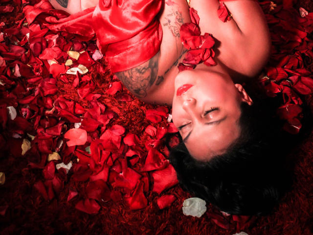 MissCaila - сексуальная веб-камера в реальном времени - 24321025