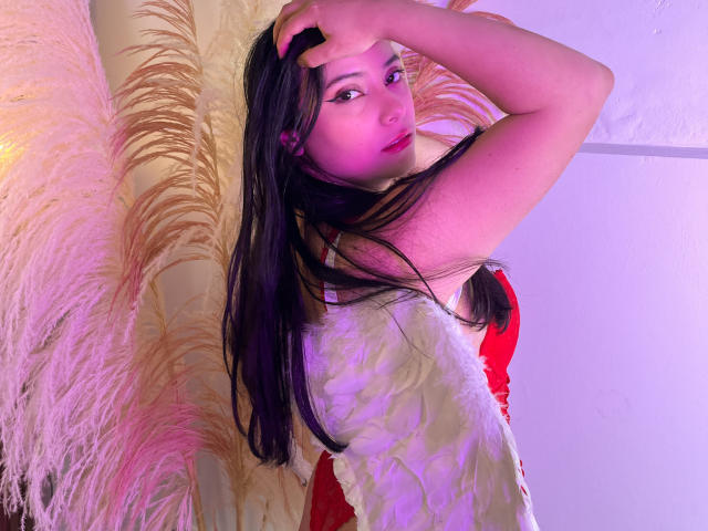 AnniieYummy - Porno na żywo i seks kamera - 24322877