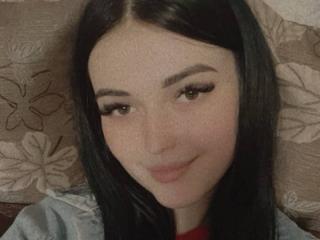 Emmiralda - сексуальная веб-камера в реальном времени - 24331261