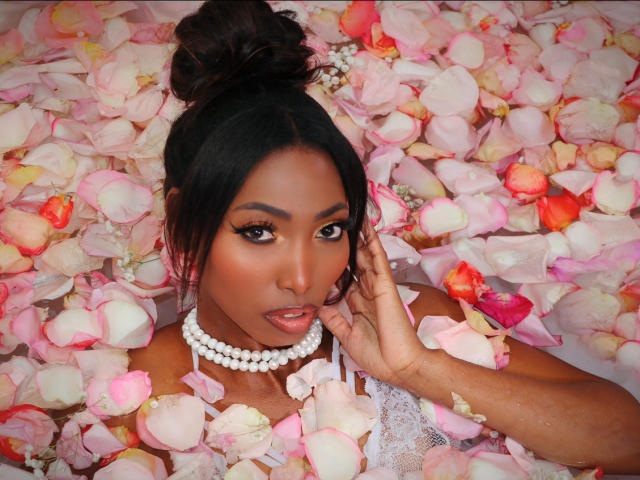 SabrinaDevil - сексуальная веб-камера в реальном времени - 24332389