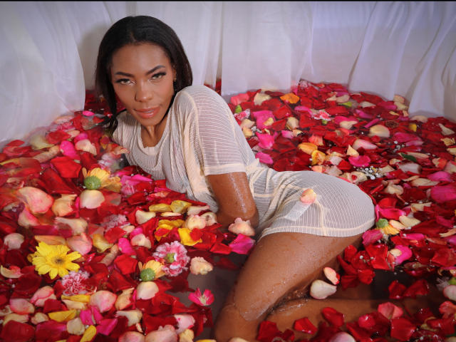 ElaDaniels - Live porn &amp; sex cam - 24332449