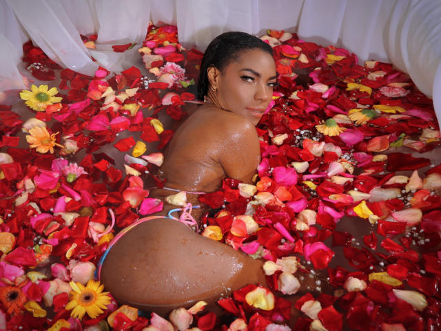 ElaDaniels - Sexe cam en vivo - 24332453