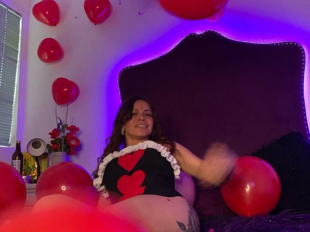 LuciHotDesire - Sexe cam en vivo - 24332689