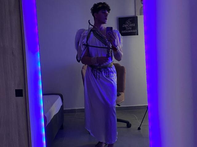 ErosGeorgiou - Live porn &amp; sex cam - 24333853