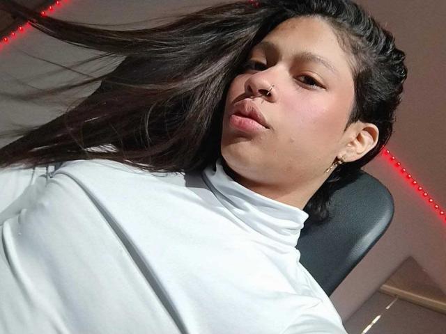 ErickKing - сексуальная веб-камера в реальном времени - 24335317