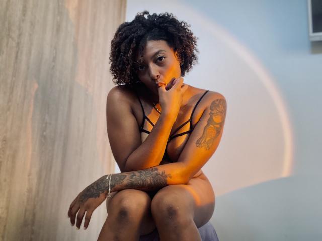 StefyRoldans - Porno na żywo i seks kamera - 24337341