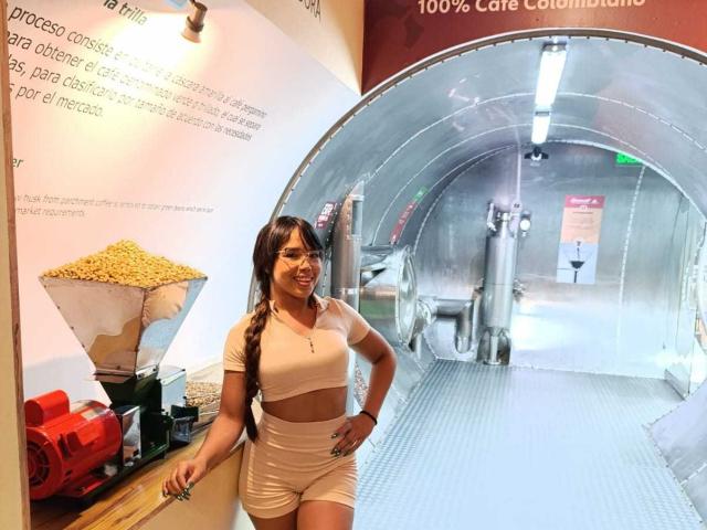 Heyly - Live porn &amp; sex cam - 24340849