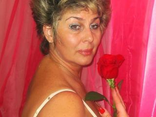 PoshLady - online chat x with this curvy woman Lady over 35 