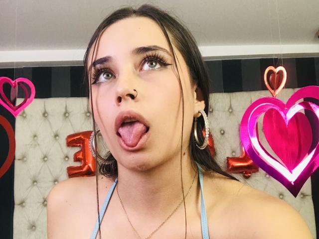 TiffanySilvye - Live porn &amp; sex cam - 24343401