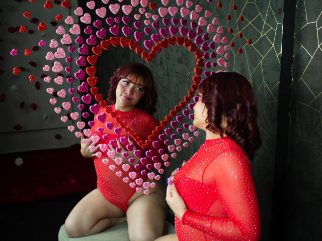 NicolHolmes - Live Sex Cam - 24344489
