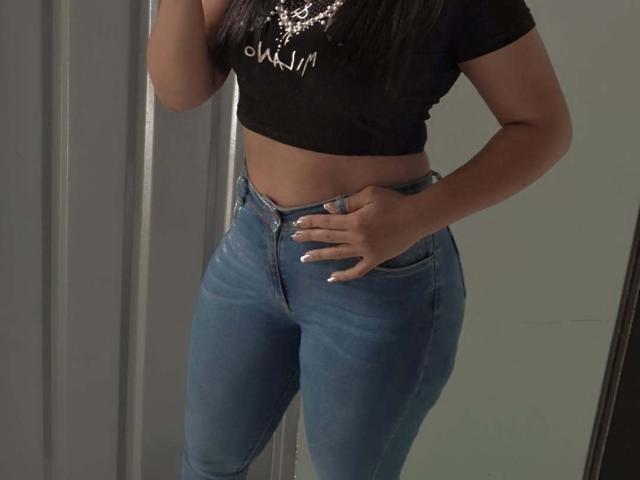 JackelineRoset - Live Sex Cam - 24345221