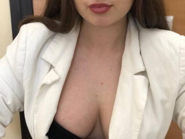 Rimia - Porno na żywo i seks kamera - 24352373