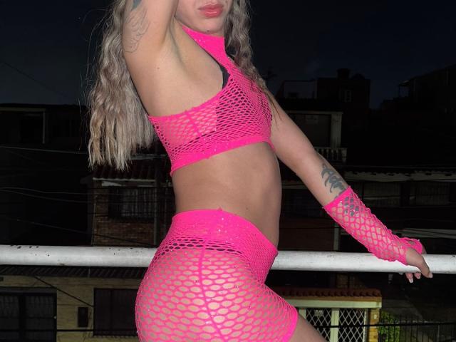 SaraDavina - Live porn &amp; sex cam - 24353621