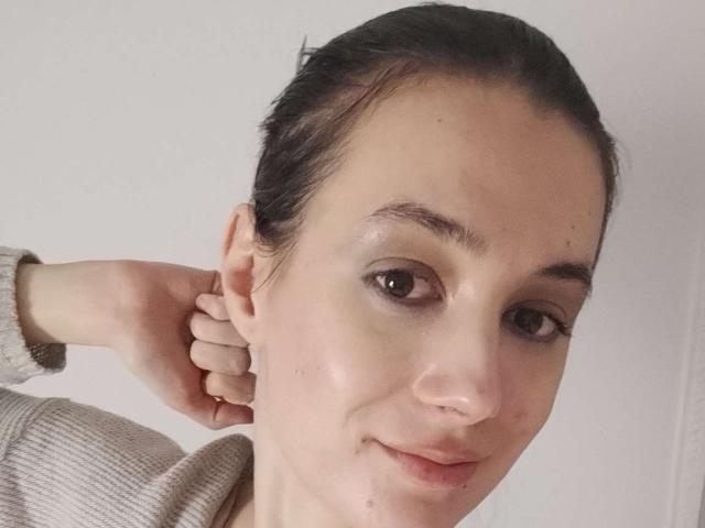 JuliaHuntis - Live porn &amp; sex cam - 24354769