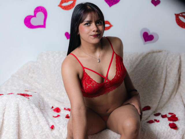 EmilyRobeerts - Live sex cam - 24355457