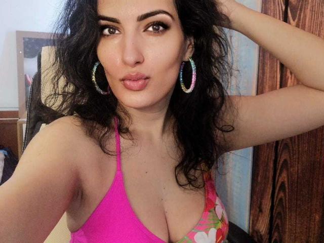 AddictedToUTS - Live sex cam - 24355897