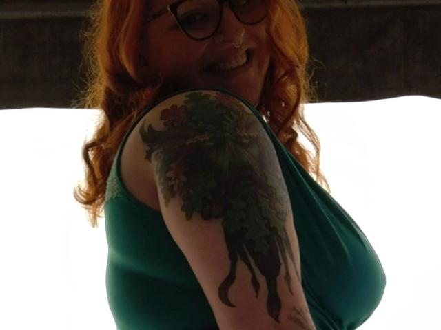 LadyValk-hot - Live porn &amp; sex cam - 24356821