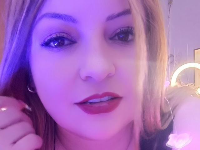 NatalyHami - פורנו בשידור חי ומצלמת סקס - 24358573