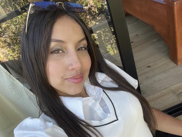 PaulettSmith - Live porn &amp; sex cam - 24359485