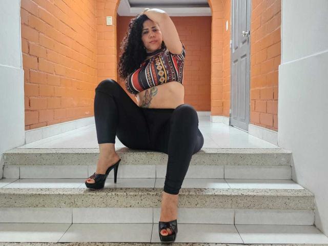 NaomyHott69 - Live porn &amp; sex cam - 24360497