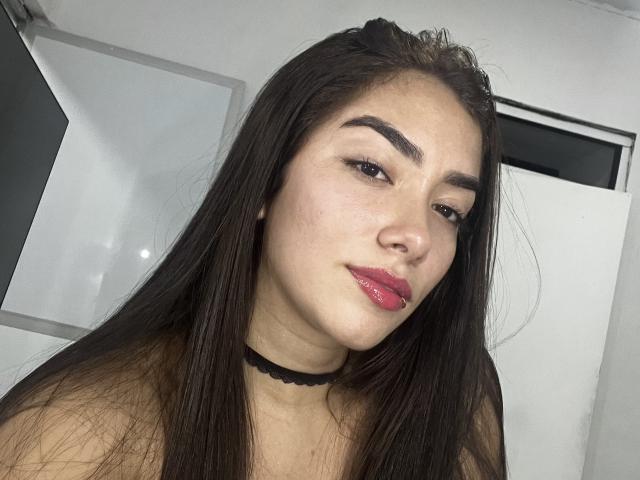 SharonKlart - сексуальная веб-камера в реальном времени - 24362537