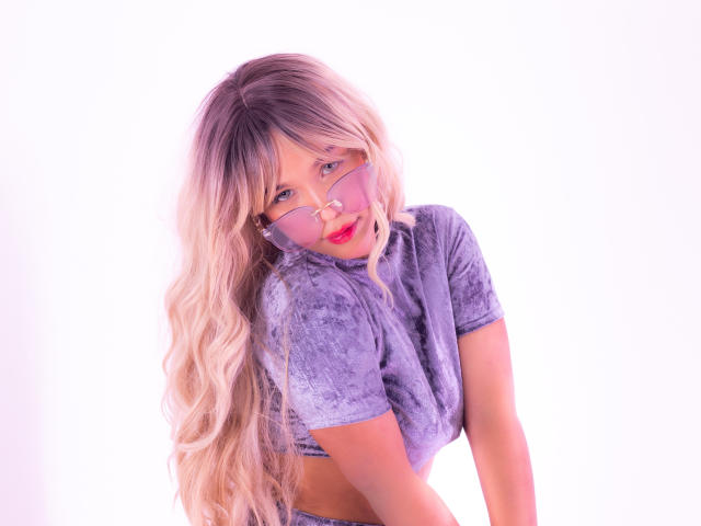 TessaMoretti - Live porn &amp; sex cam - 24368321