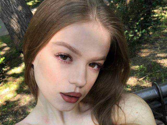 Veloura - Live porn &amp; sex cam - 24369937