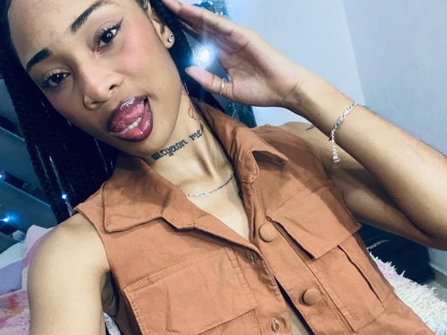 ElaHott - Live porn &amp; sex cam - 24370473