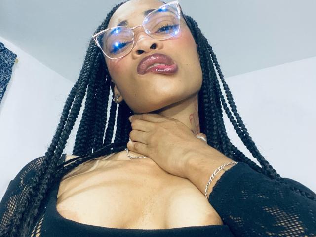 ElaHott - Live porn &amp; sex cam - 24370785