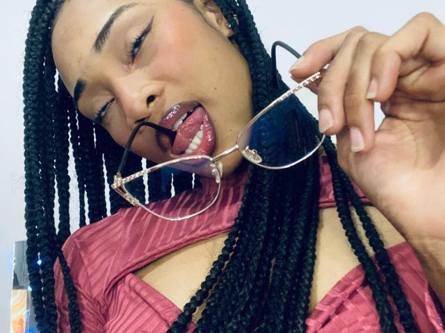 ElaHott - Camera khiêu dâm &amp; quyến rũ trực tiếp - 24371093