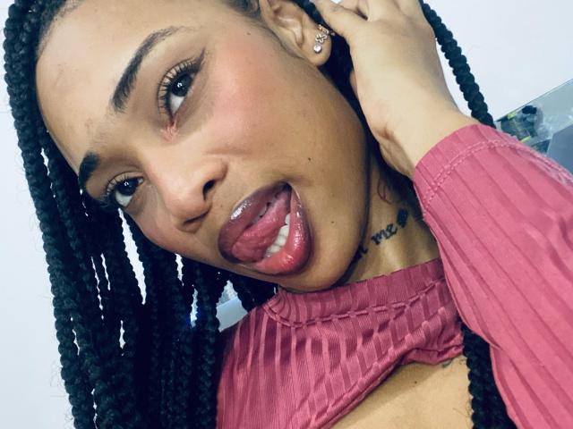 ElaHott - Camera khiêu dâm &amp; quyến rũ trực tiếp - 24371097