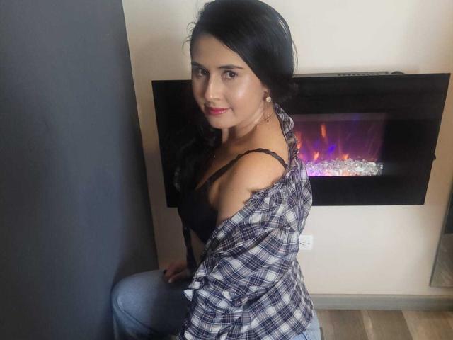 FrancheskaaWaalsh - Sexe cam en vivo - 24372669