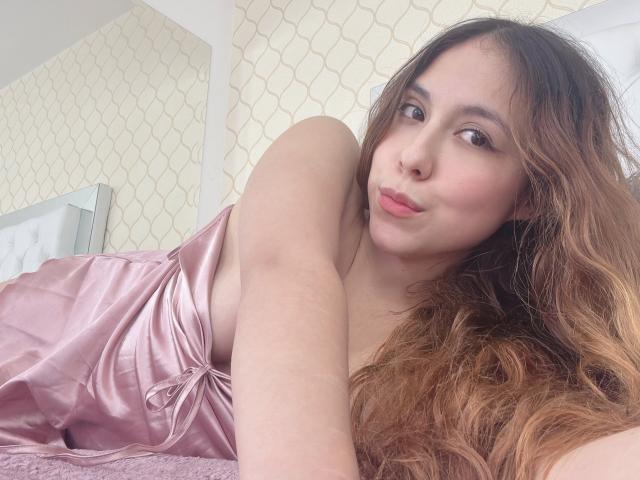 AmberlStha - Live sex cam - 24374317