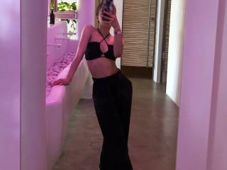 Veloura - Live porn &amp; sex cam - 24378489