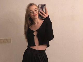 Veloura - Live porn &amp; sex cam - 24378513