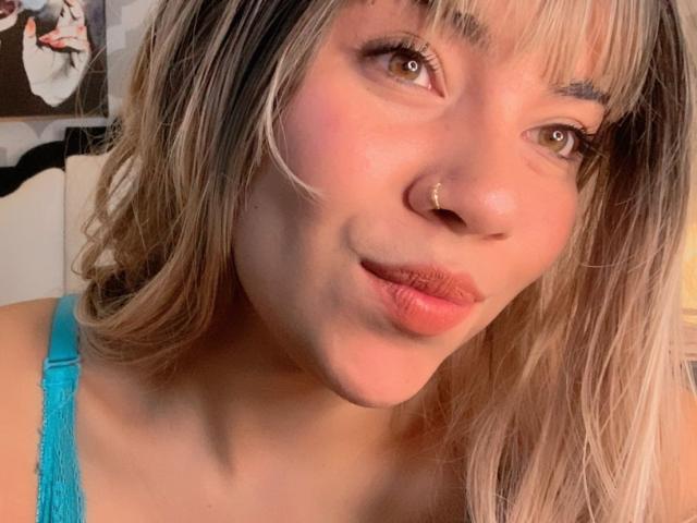 SofiaFerri - Live porn &amp; sex cam - 24379817