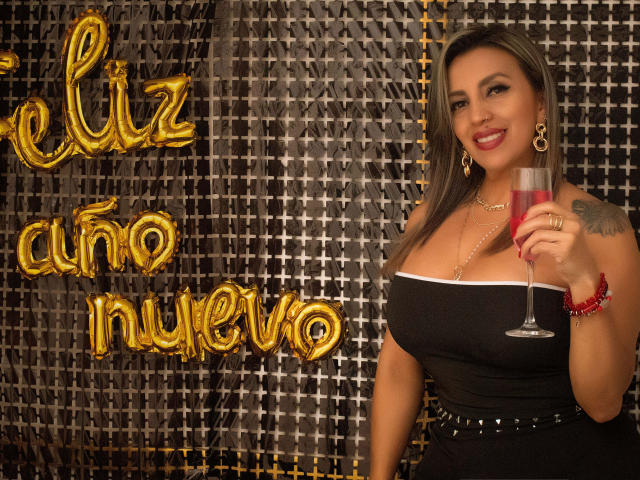 SeleneJans - Live porn &amp; sex cam - 24382437