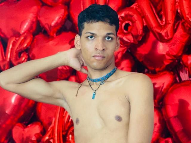 KalebEbony - Live porn &amp; sex cam - 24382985