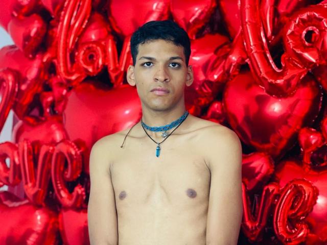 KalebEbony - Live porn &amp; sex cam - 24382997