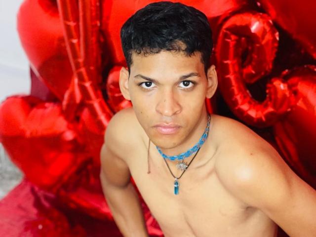 KalebEbony - Live porn &amp; sex cam - 24383009