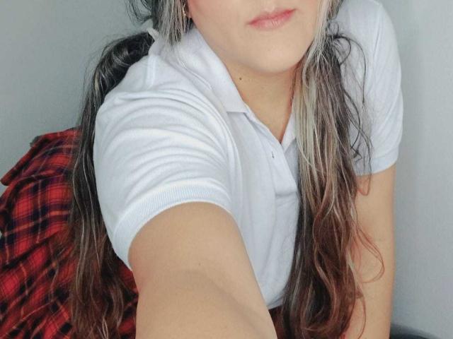 MiaJhonss - Live porn &amp; sex cam - 24384153