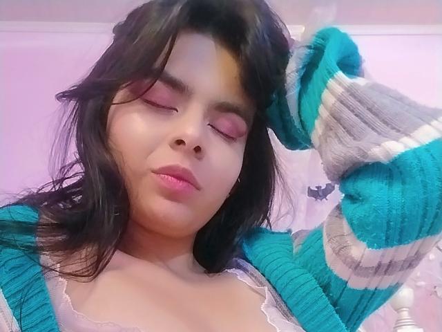 TamyRuiz - Live sex cam - 24386105