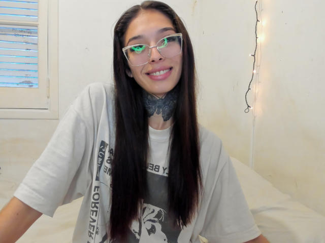 KatieSantana - Live porn &amp; sex cam - 24386957