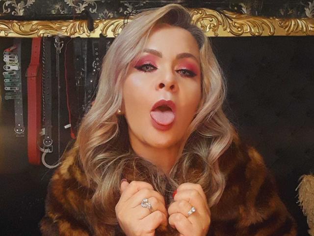 VictoriiaGray - Porno na żywo i seks kamera - 24388481