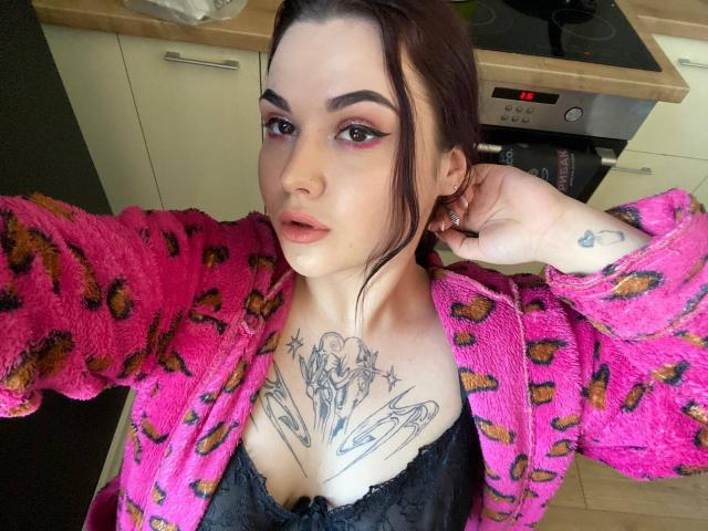 MyFoxyAlice - Live porn &amp; sex cam - 24392305