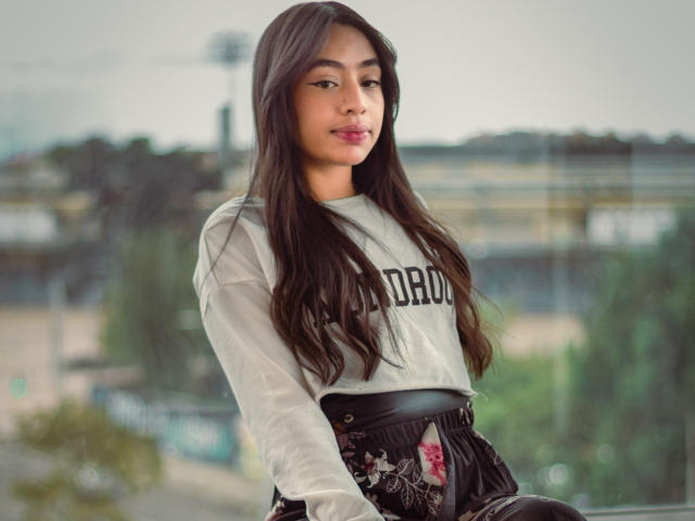 ReeganLorenz - сексуальная веб-камера в реальном времени - 24392325