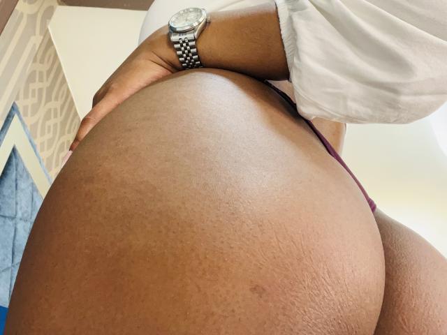 LisaMendez - Live sex cam - 24392429